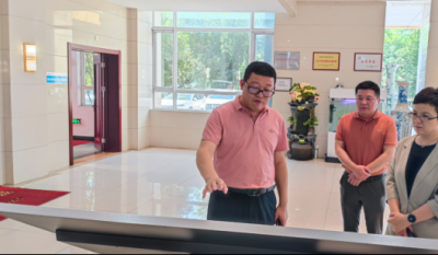 推动开展新历程，，，注入开展强心剂——记泰和县委副书记、、副县长向导一行旅行指导